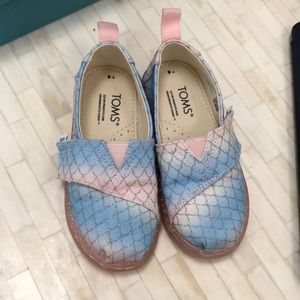 Toms Tiny Size 8 Mermaid Alpargata